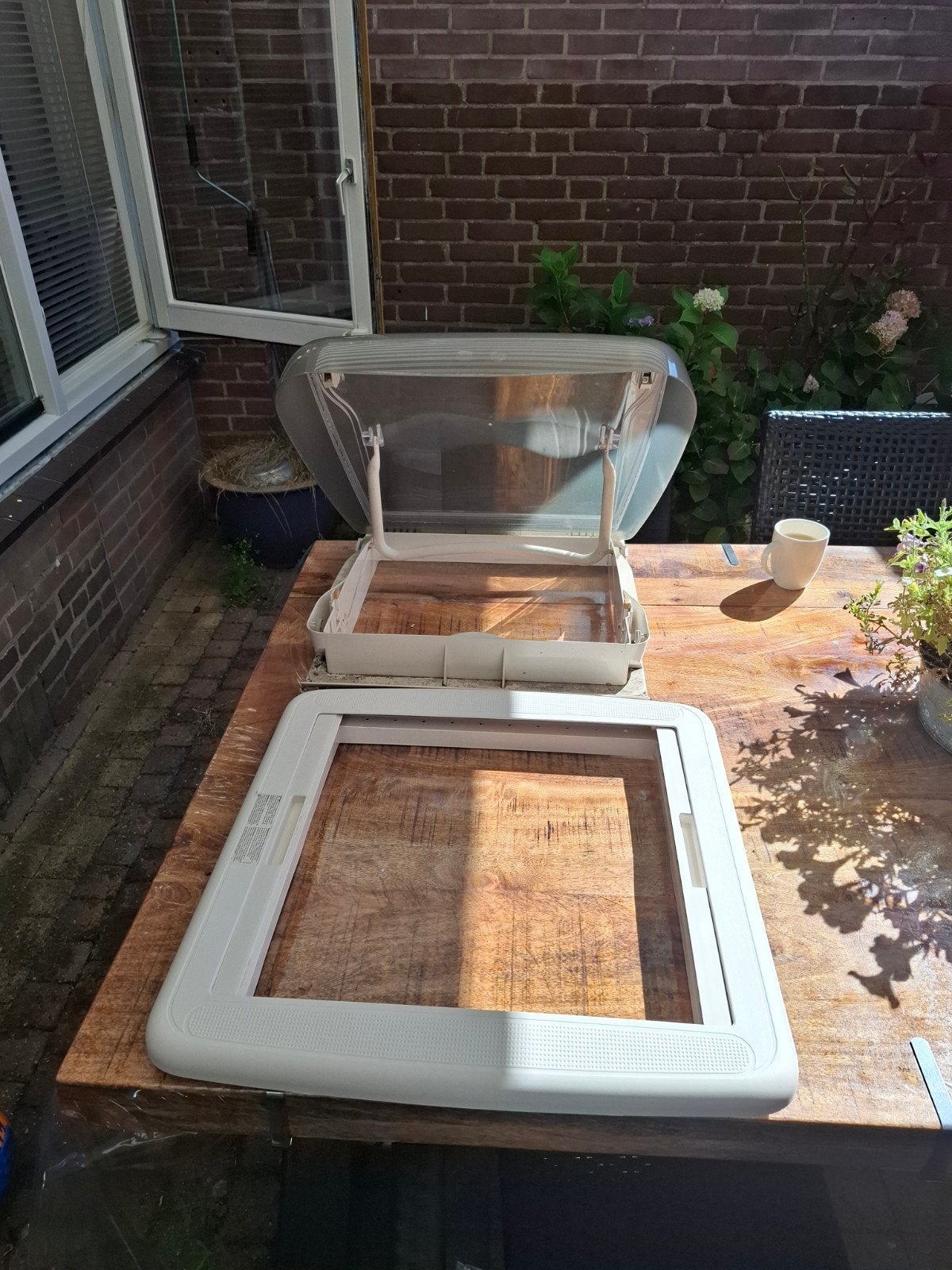 Dakluik 40x40 met plissé verduistering en hor, Ophalen, Gebruikt