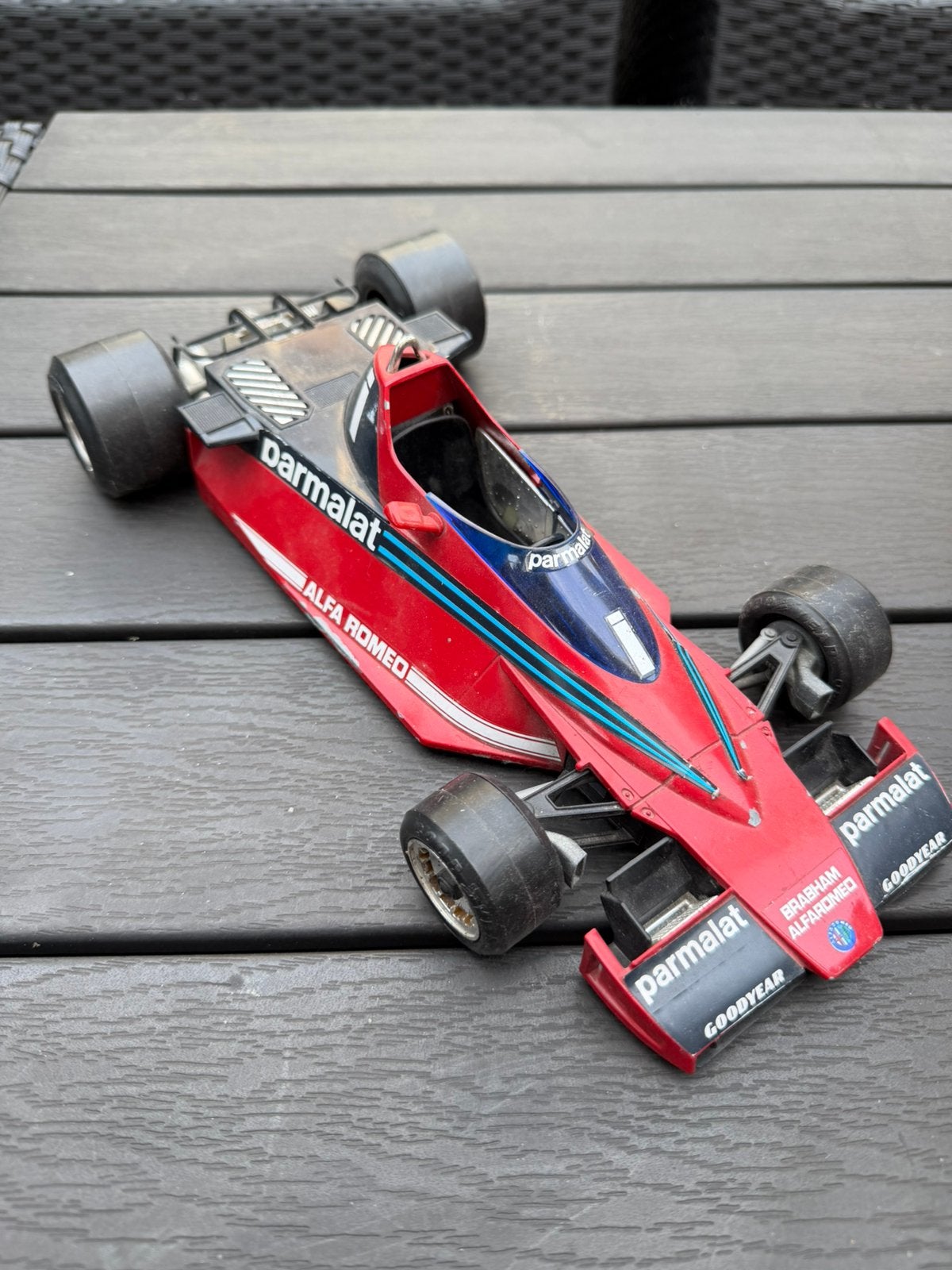1:14 Bburago Brabham Alfa Romeo BT46 **opknappertje**, Hobby en Vrije tijd, Modelauto's | 1:18, Ophalen of Verzenden, Zo goed als nieuw