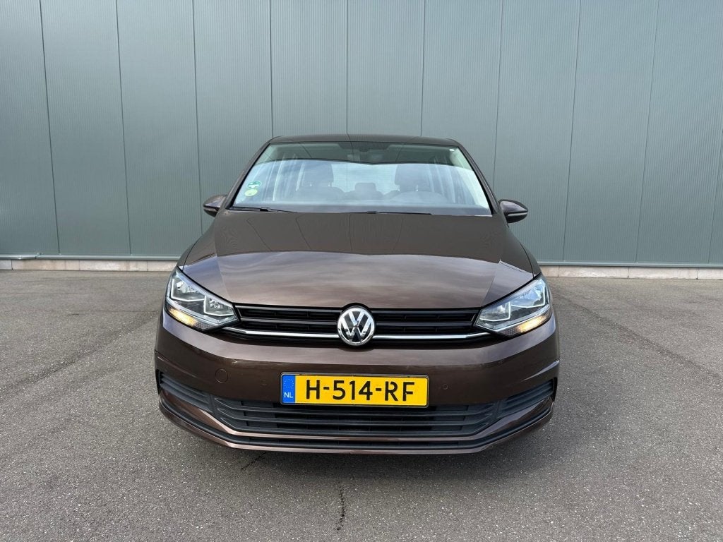Volkswagen Touran 1.6 TDI SCR Comf Bns TREKHAAK | CRUISE CON, Auto's, Voorwielaandrijving, Euro 6, 4 cilinders, Bruin