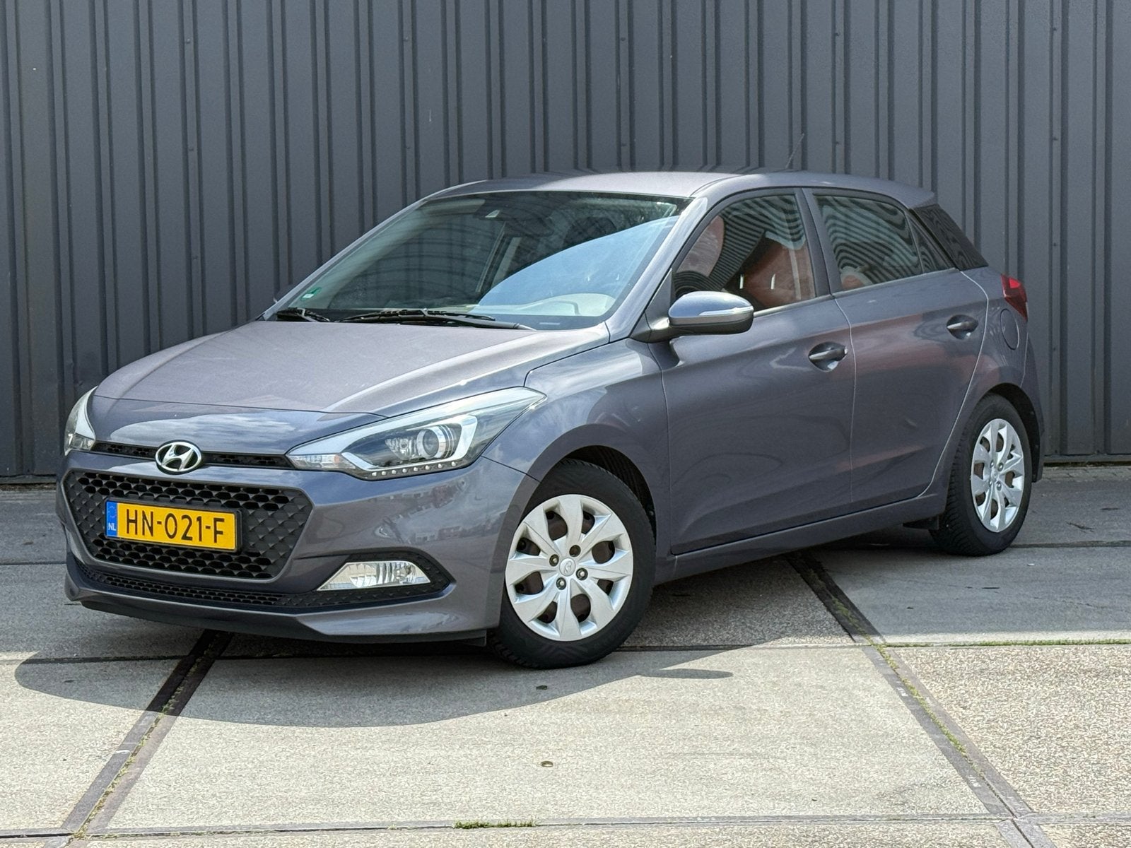 Hyundai i20 1.2 I 5-DRS 2015 Grijs, Auto's, Hyundai, Particulier, i20, Benzine, B, Hatchback, Handgeschakeld, Origineel Nederlands