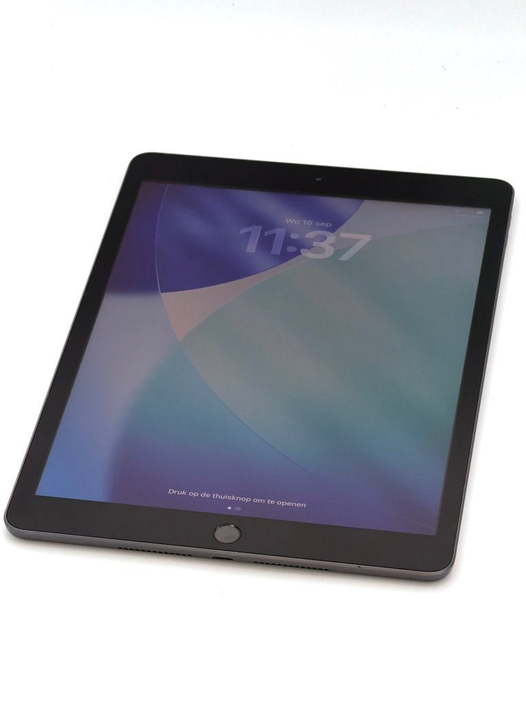 Erg Nette iPad 8th gen Black, met 89% batterijconditie!, 10 inch, Gebruikt, 32 GB, Apple
