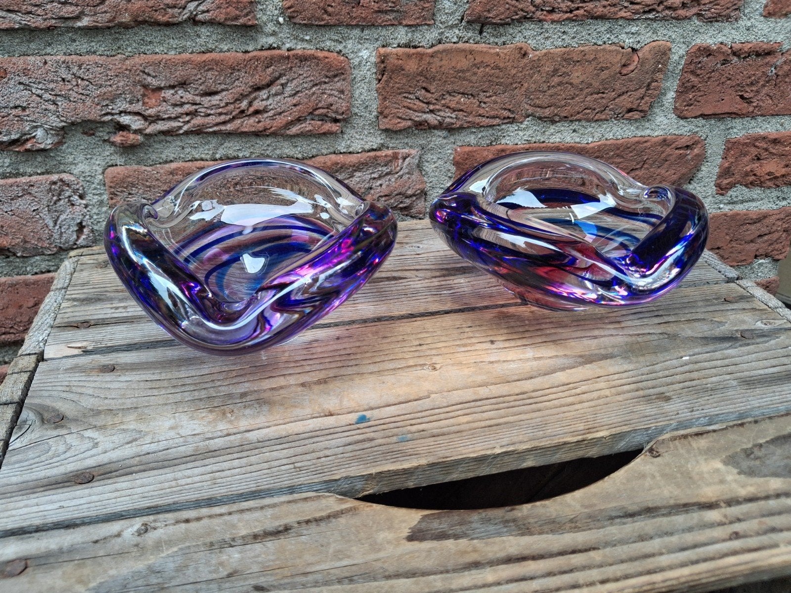 2 glazen asbakken max verboeket kristalunie Maastricht, Antiek en Kunst, Antiek | Glas en Kristal, Ophalen