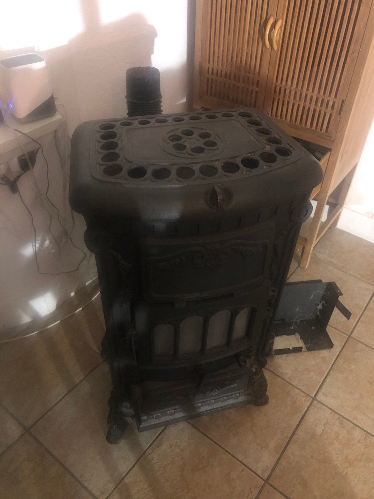 Antieke gietijzeren gaskachel, Huis en Inrichting, Ophalen, Gebruikt, Gas, Vrijstaand