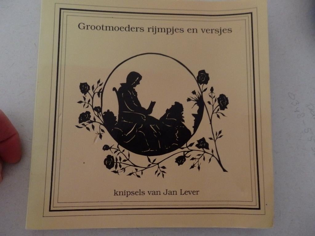 Grootmoeders rijmpjes en versjes, Ophalen of Verzenden, Zo goed als nieuw