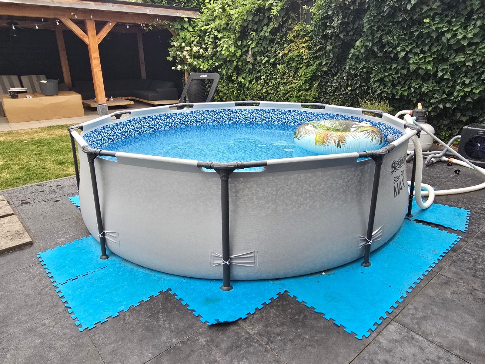 Zwembad Bestway Steel Pro MAX + zandfilterpomp en warmtepom, Ophalen, Gebruikt, 80 tot 120 cm, Rond