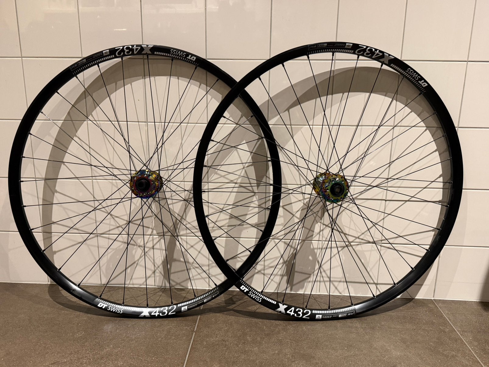 NIEUWE mtb wielset DT SWISS X432/DT SWISS 240 oilslick naaf, Fietsen en Brommers, Wiel, Nieuw, Ophalen of Verzenden, Aluminium