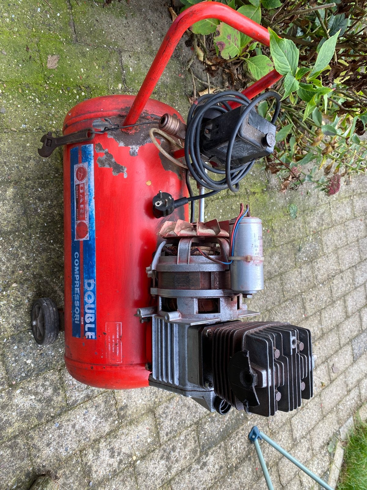 Oude maar werkende compressor - DARI Compressori, Ophalen, Gebruikt