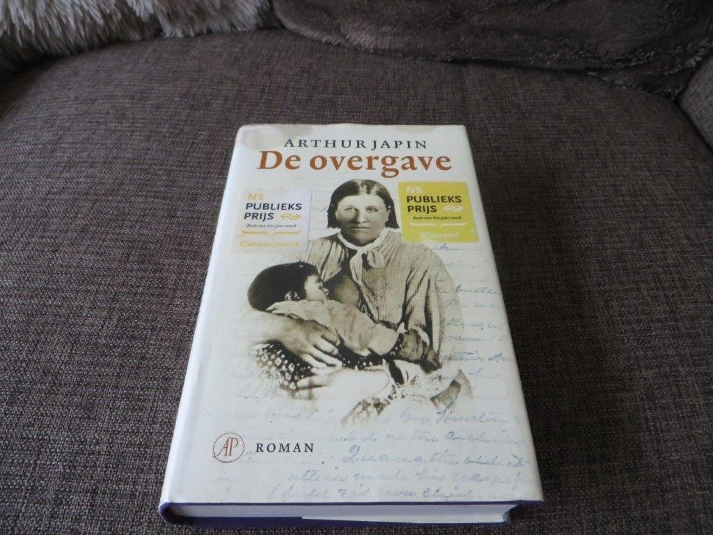 De overgave - Japin, Arthur (isbn 9789029567572), Boeken, Romans, Zo goed als nieuw, Nederland, Arthur Japin, Ophalen of Verzenden