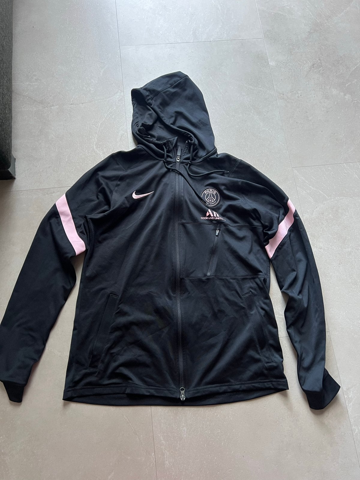 Nike PSG Trainingspak Zwart/Roze - Maat M, Maat 48/50 (M), Zwart, Ophalen of Verzenden, Zo goed als nieuw