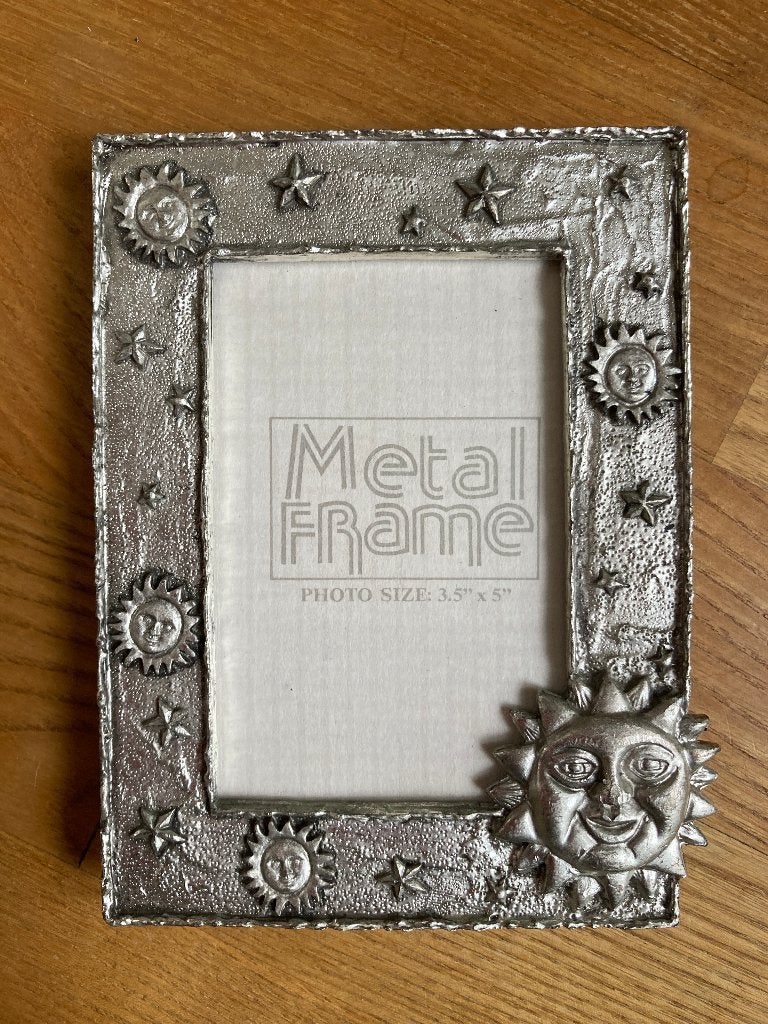 Zilverkleurige fotolijst zon en sterren 9x13 cm, Audio, Tv en Foto, Fotografie | Fotolijsten, Zilver, Met glas, Metaal, Nieuw