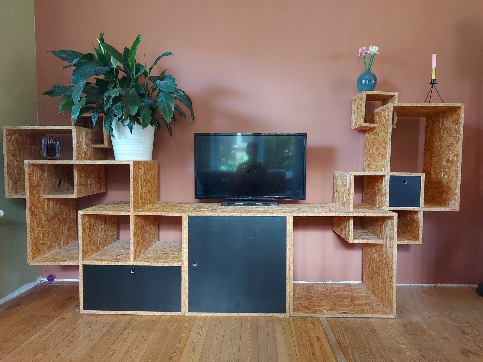 Wandkast - TV meubel - 264 cm breed, Ophalen, 250 tot 300 cm, Gebruikt, Met deur(en)