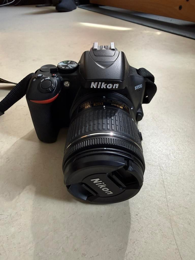 Nikon D3500, Audio, Tv en Foto, Fotocamera's Digitaal, Spiegelreflex, Ophalen of Verzenden, Zo goed als nieuw, Nikon