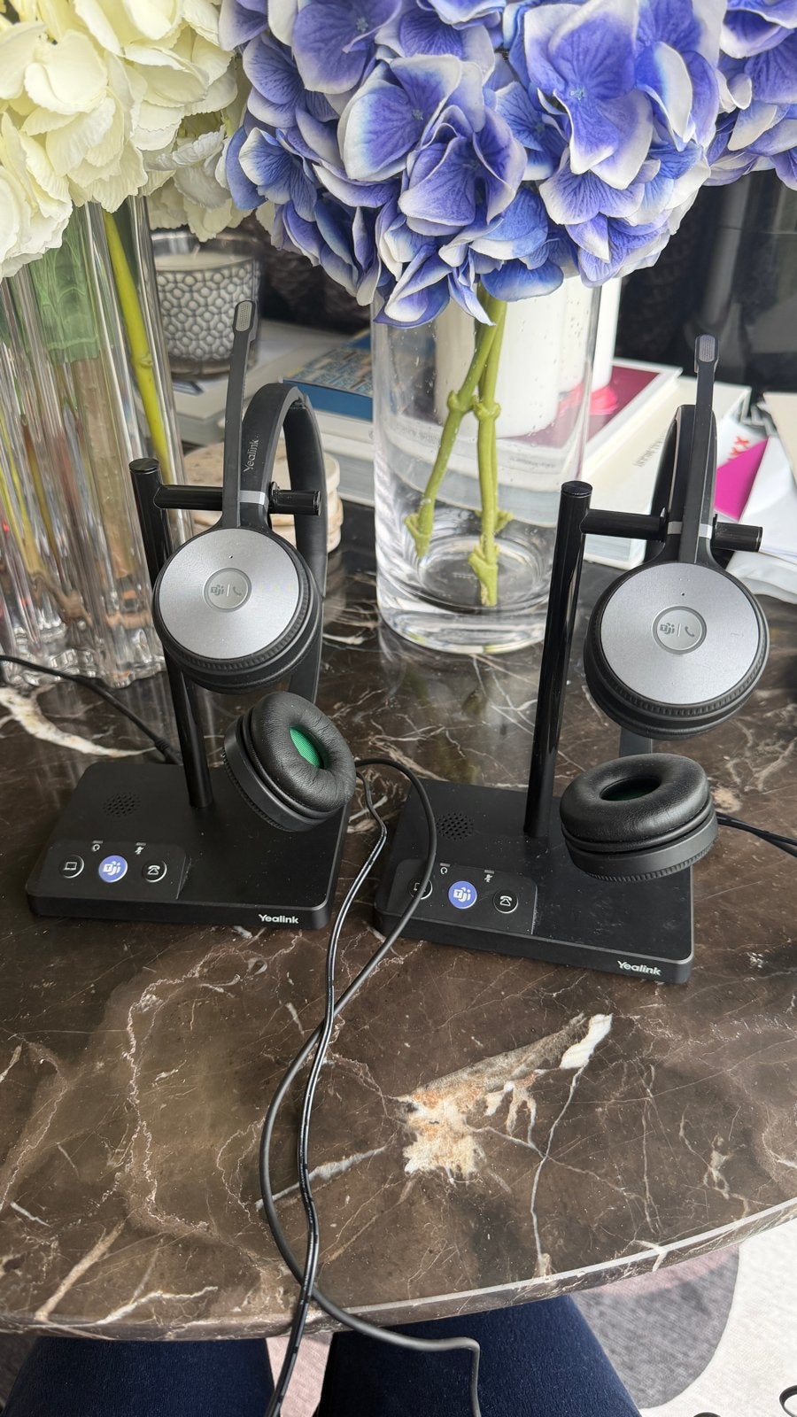 Yealink Headsets met Oplaadstation, Gebruikt, On-ear, Ophalen of Verzenden, Draadloos