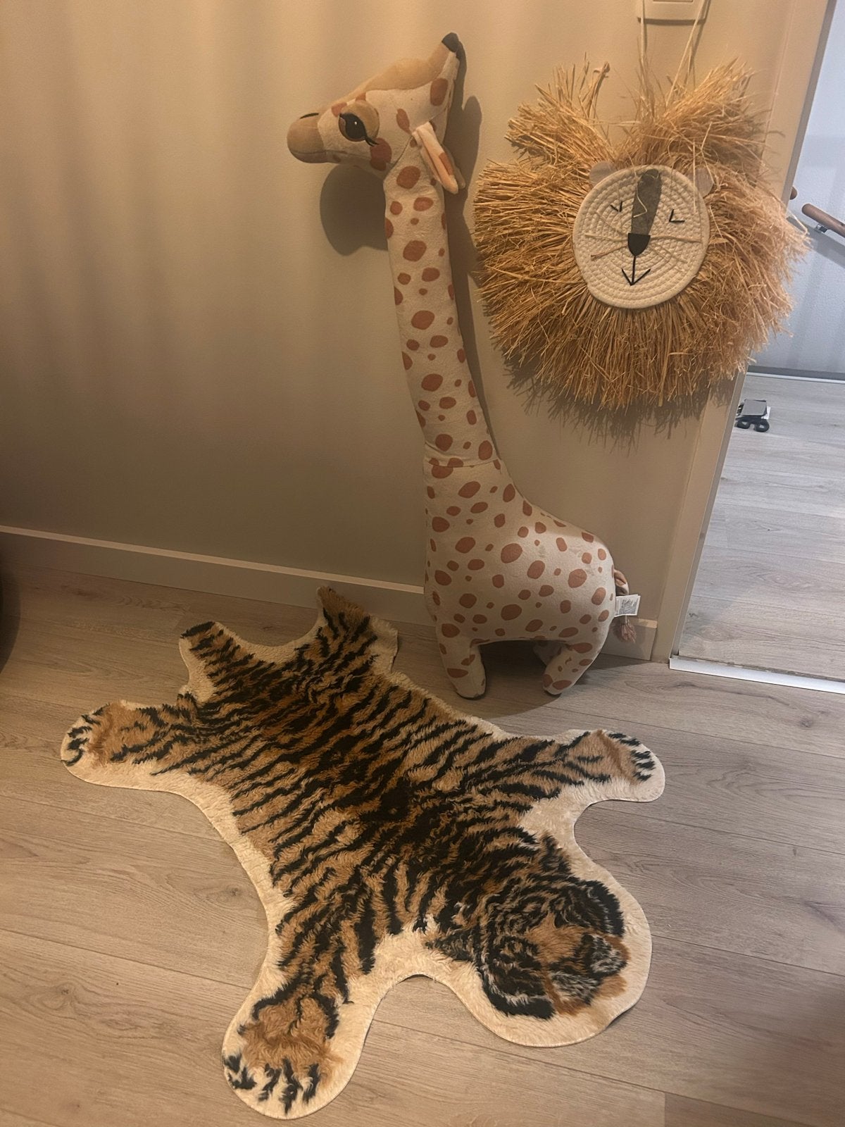 Safari slaapkamer decoratie: Giraffe, Leeuw en Tijgerkleed, Kinderen en Baby's, Kinderkamer | Inrichting en Decoratie, Ophalen