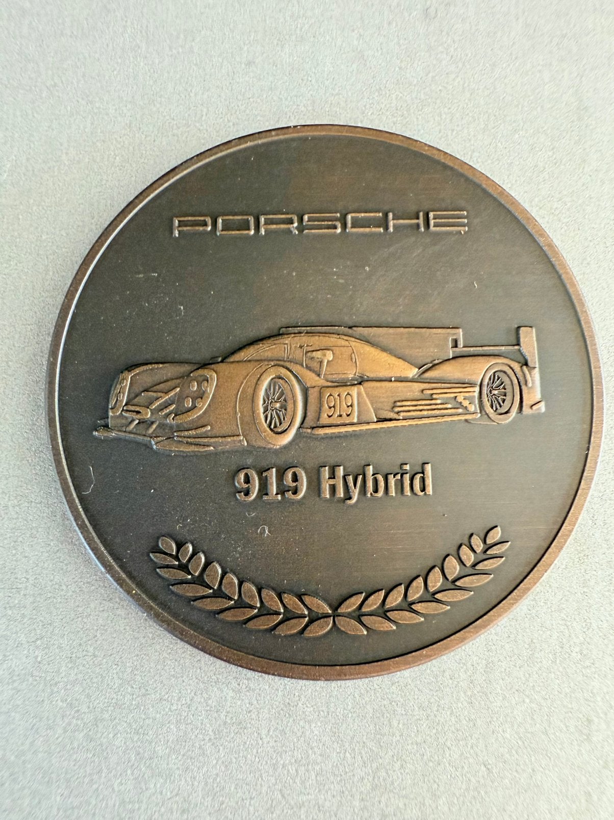 PORSCHE Jaarmunt 2015 Hybrid Kalendermunt Calendar Coin NEW, Ophalen of Verzenden, Brons