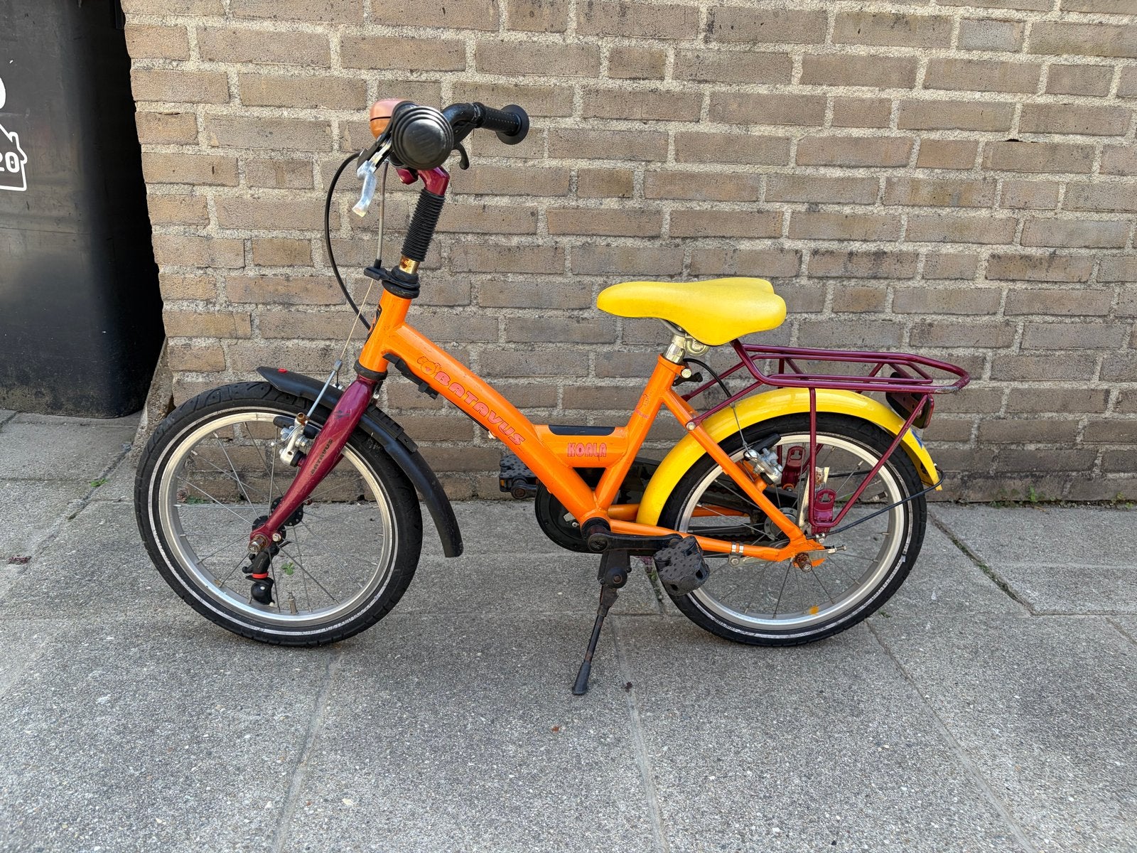 Oranje kinderfiets met 16 inch wielen, Ophalen, Gebruikt, Terugtraprem, 16 tot 20 inch