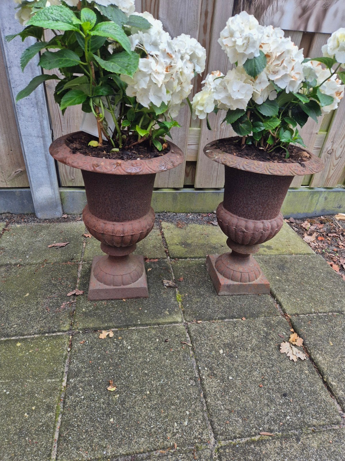 Gietijzeren  vazen, Tuin en Terras, Tuinvazen, Ophalen of Verzenden