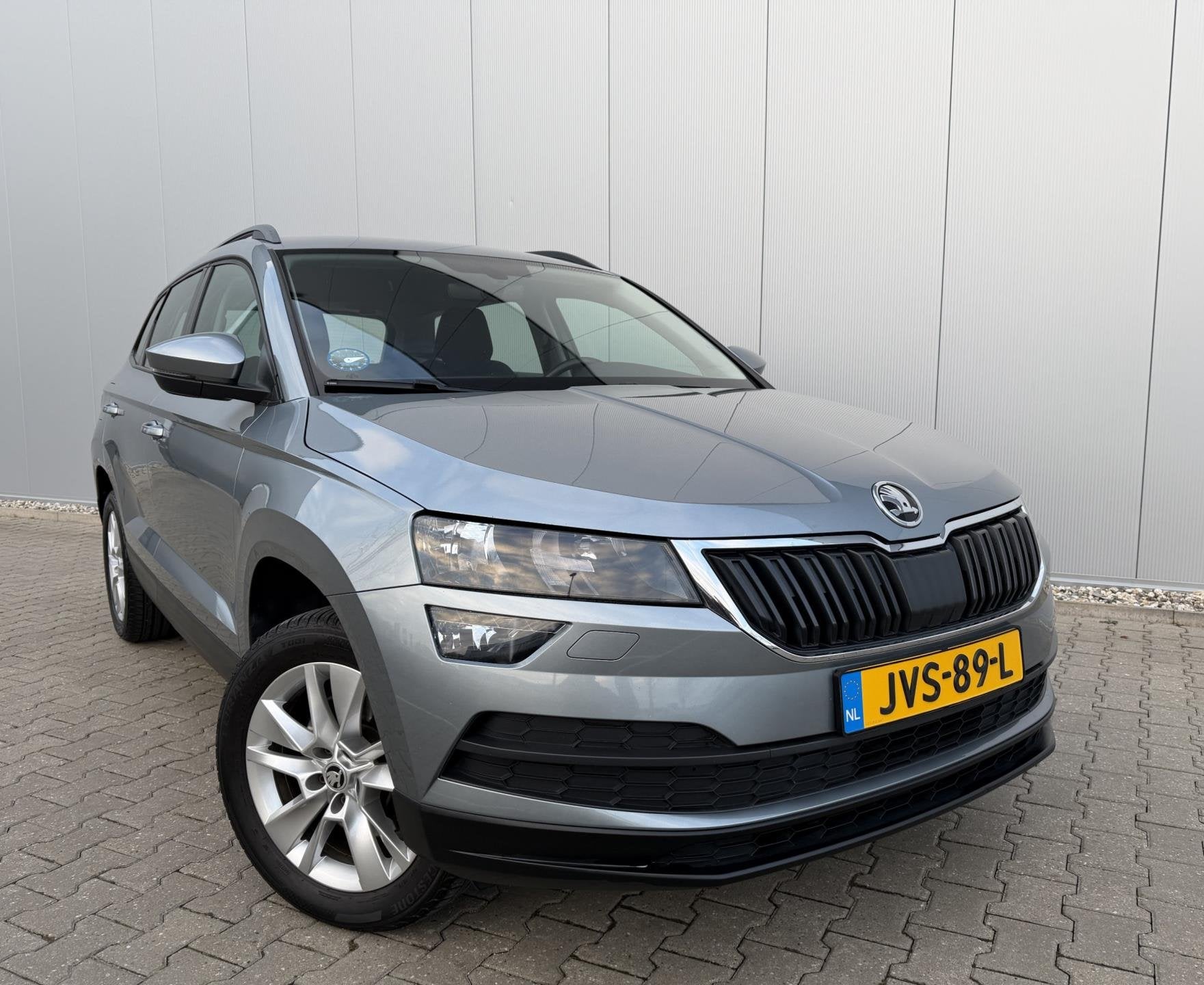 Skoda KAROQ 1.0 TSI Style 116PK Automaat | ACC | Camera |, Auto's, Stof, Gebruikt, 1261 kg, 116 pk