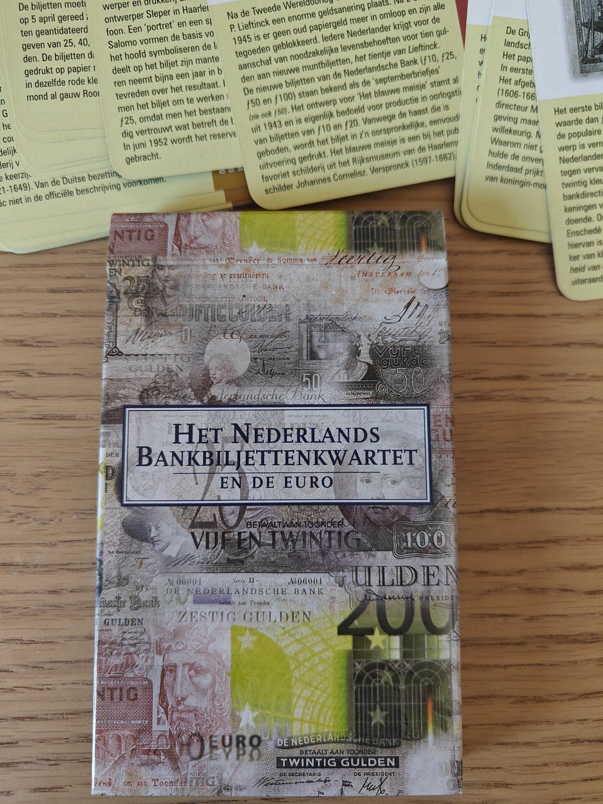 Het Nederlands Bankbiljettenkwartet en de Euro, Verzamelen, Ophalen of Verzenden, Zo goed als nieuw