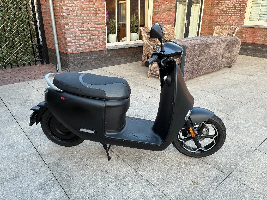 Foto 12 van LA Souris  S1 Scooter BJ 2025 zonderAccu Loop of Sloop€550