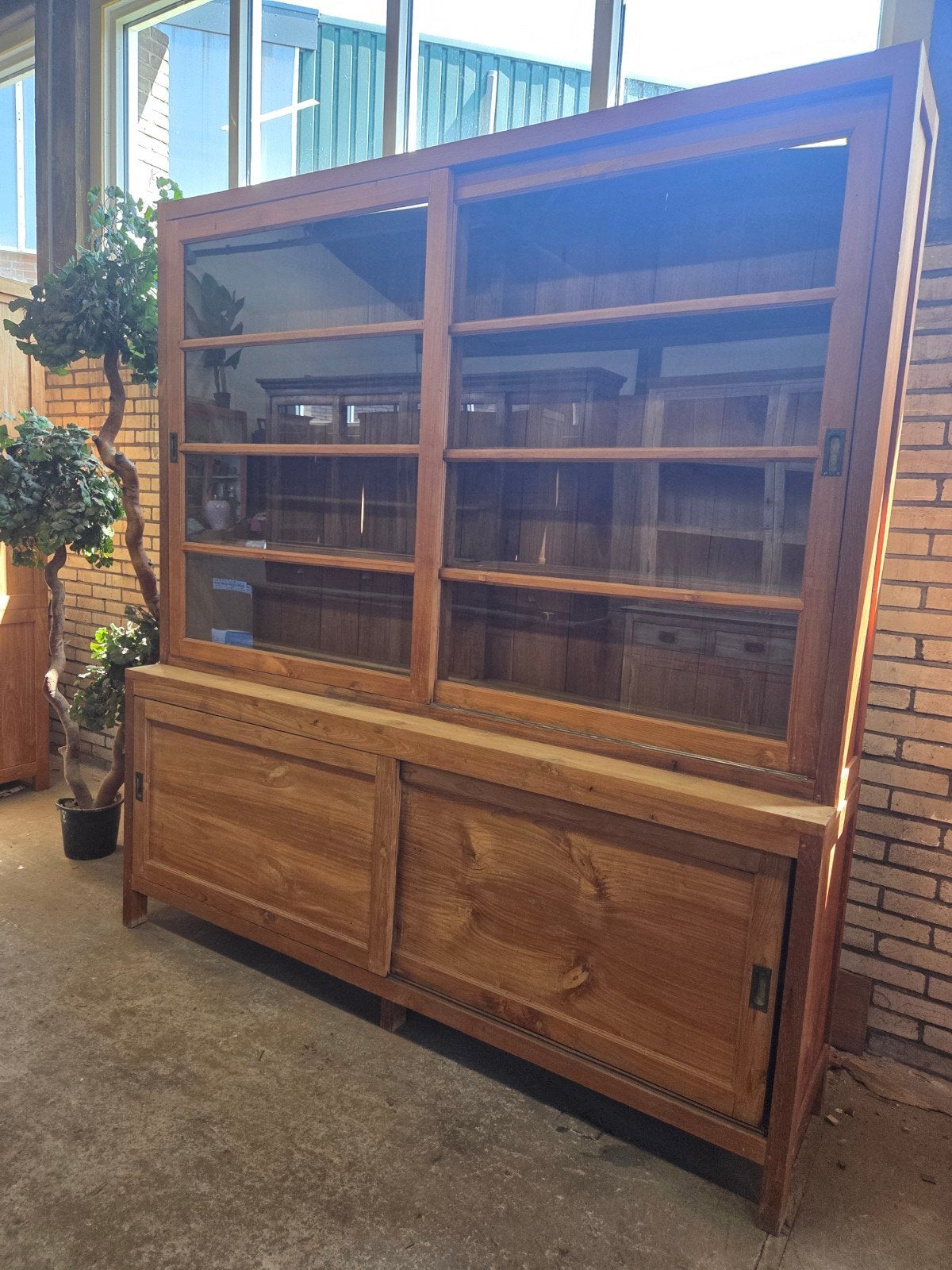 prachtige schoolkast ~ buffetkast ~ vitrinekast ~ boekenkast, Huis en Inrichting, Ophalen, Met deur(en), 200 cm of meer, Teakhout