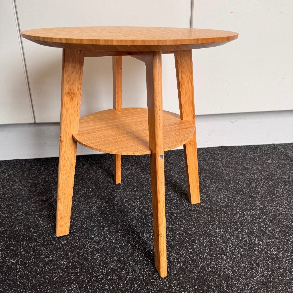 Ronde bamboe bijzettafel met een extra legplateau, Huis en Inrichting, Tafels | Bijzettafels, Minder dan 55 cm, Bamboe, Rond, Zo goed als nieuw