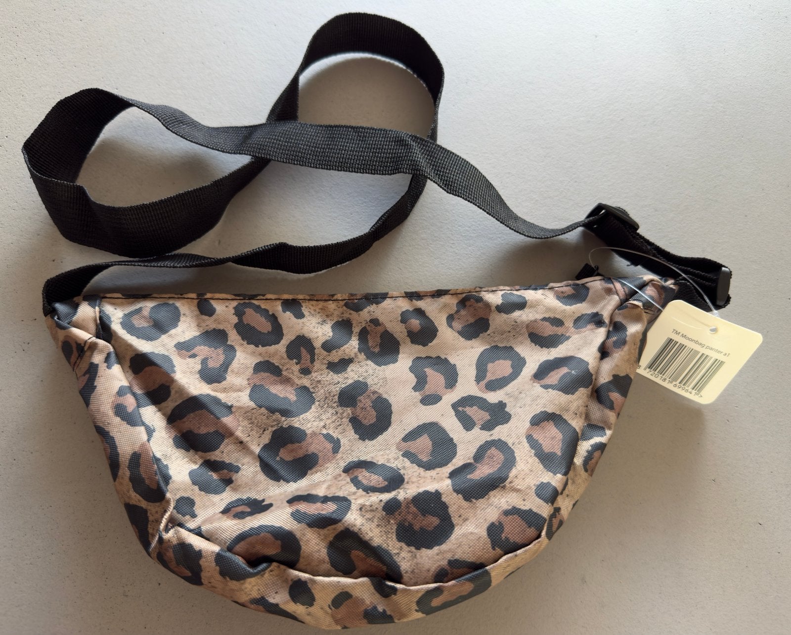 Leuke nieuwe moonbag met panter print !, Sieraden, Tassen en Uiterlijk, Tassen | Damestassen, Ophalen of Verzenden, Nieuw, Schoudertasje