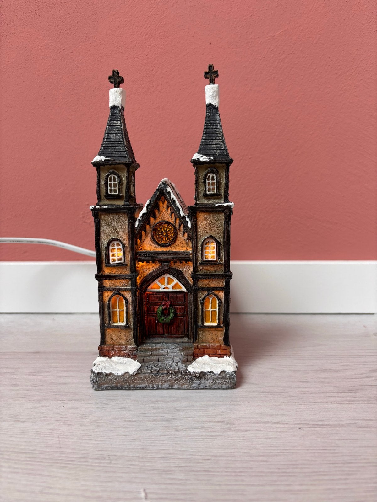 Kersthuisje kerk met verlichting – kerstdecoratie, Diversen, Ophalen of Verzenden, Gebruikt