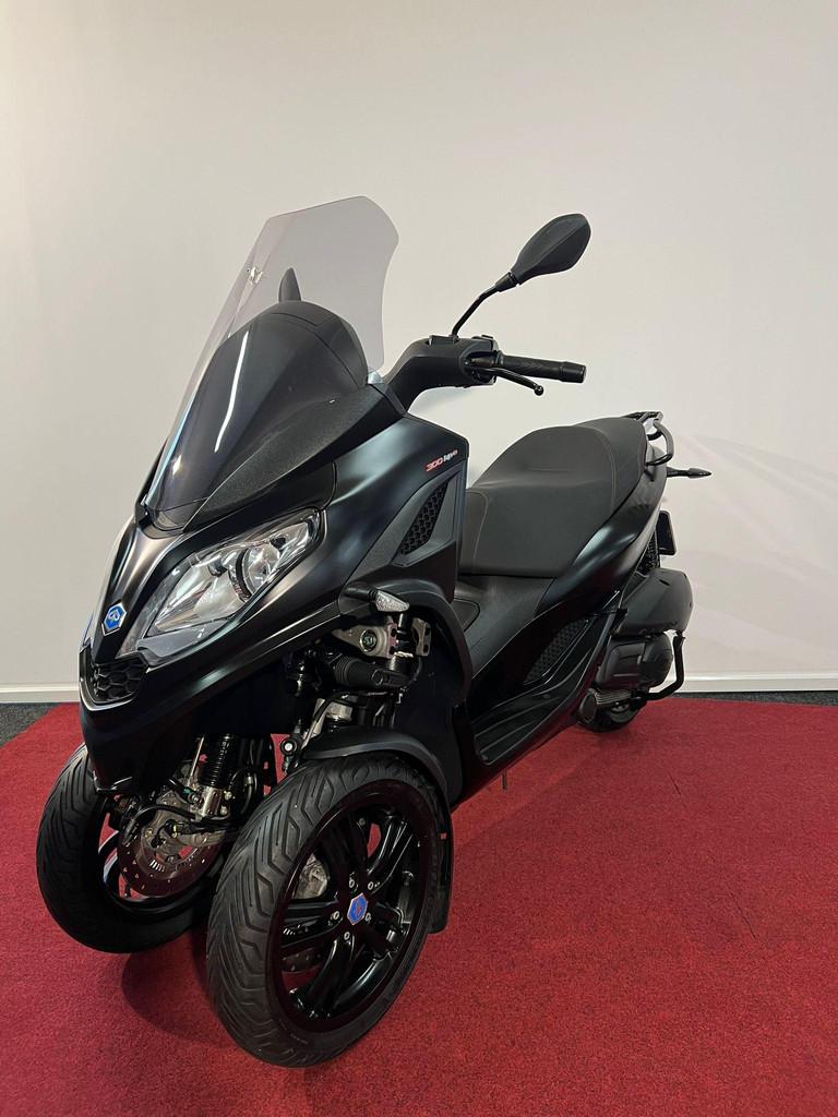 Piaggio MP3 300 HPE ABS Black Edition, Scooter, Bedrijf, Piaggio Vespa B.V., Minervum 7272
4817 ZM  Breda, NL