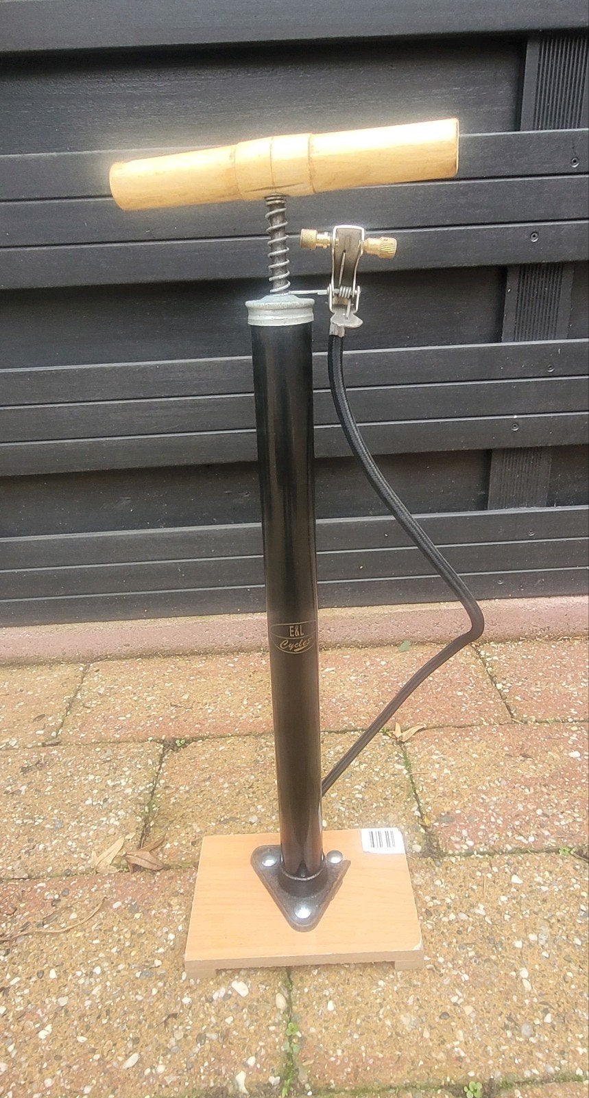 Classic Fietspomp met houten handvat, Fietsen en Brommers, Ophalen, Zo goed als nieuw