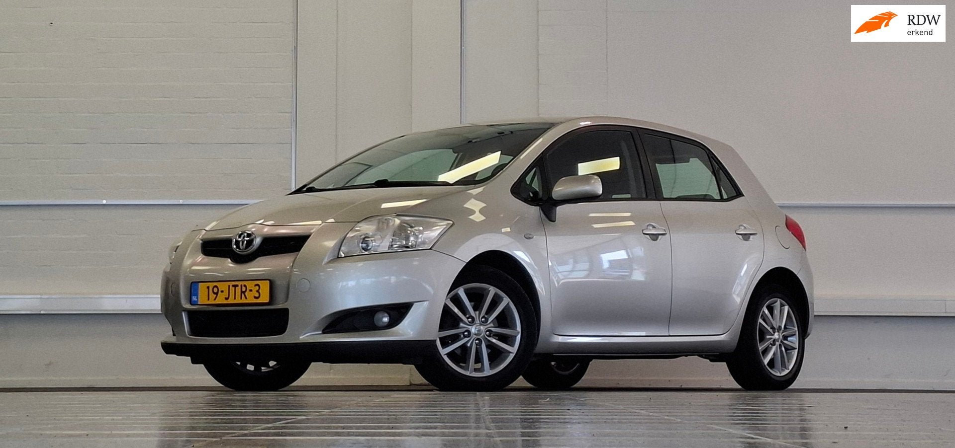 Toyota Auris 1.6i 16V Sol Business 100% onderhouden 1e Eigen, Voorwielaandrijving, Gebruikt, Zwart, 4 cilinders