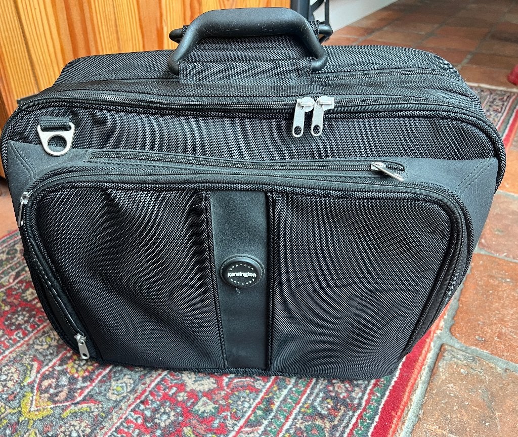 Kensington Contour laptoptas trolley uitschuifbare handgreep, Sieraden, Tassen en Uiterlijk, Tassen | Reistassen en Weekendtassen