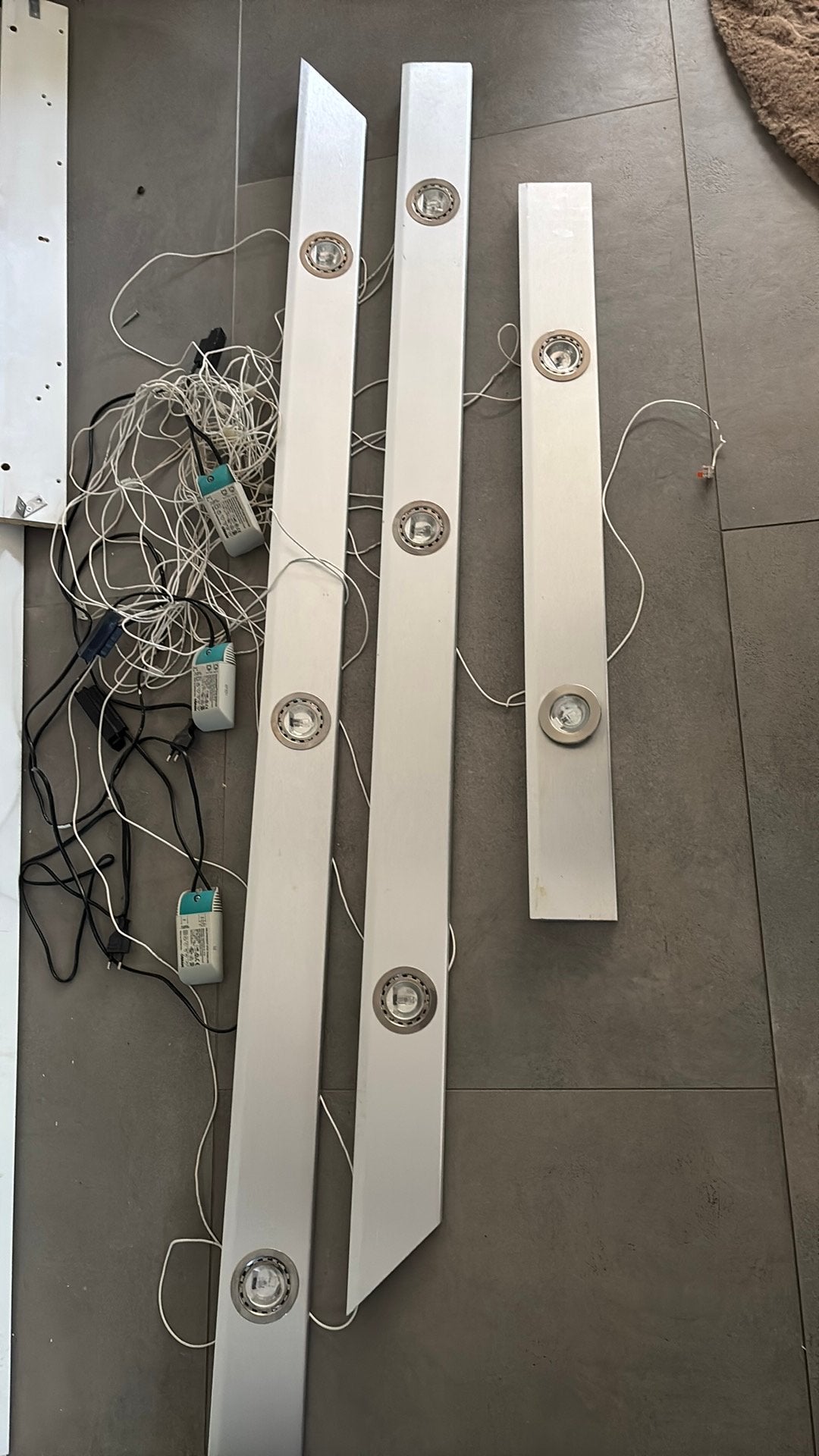 Verlichting onderkast keuken, Ophalen
