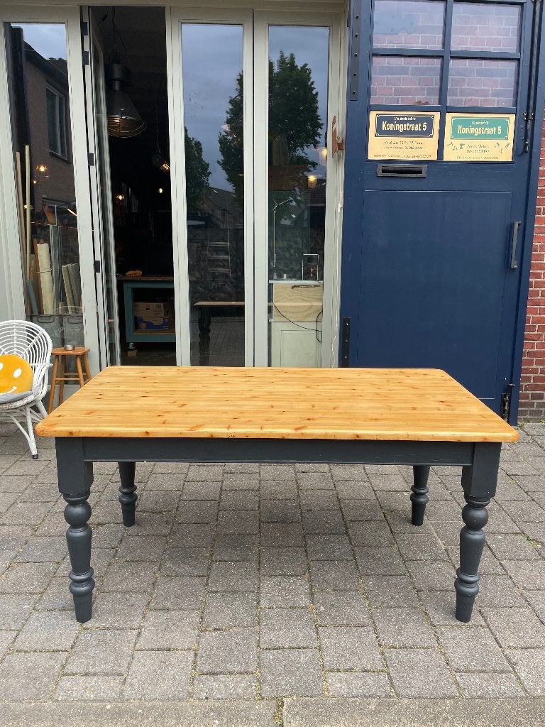 Prachtige eettafel van Laura Ashley, afschroefbare poten, Ophalen