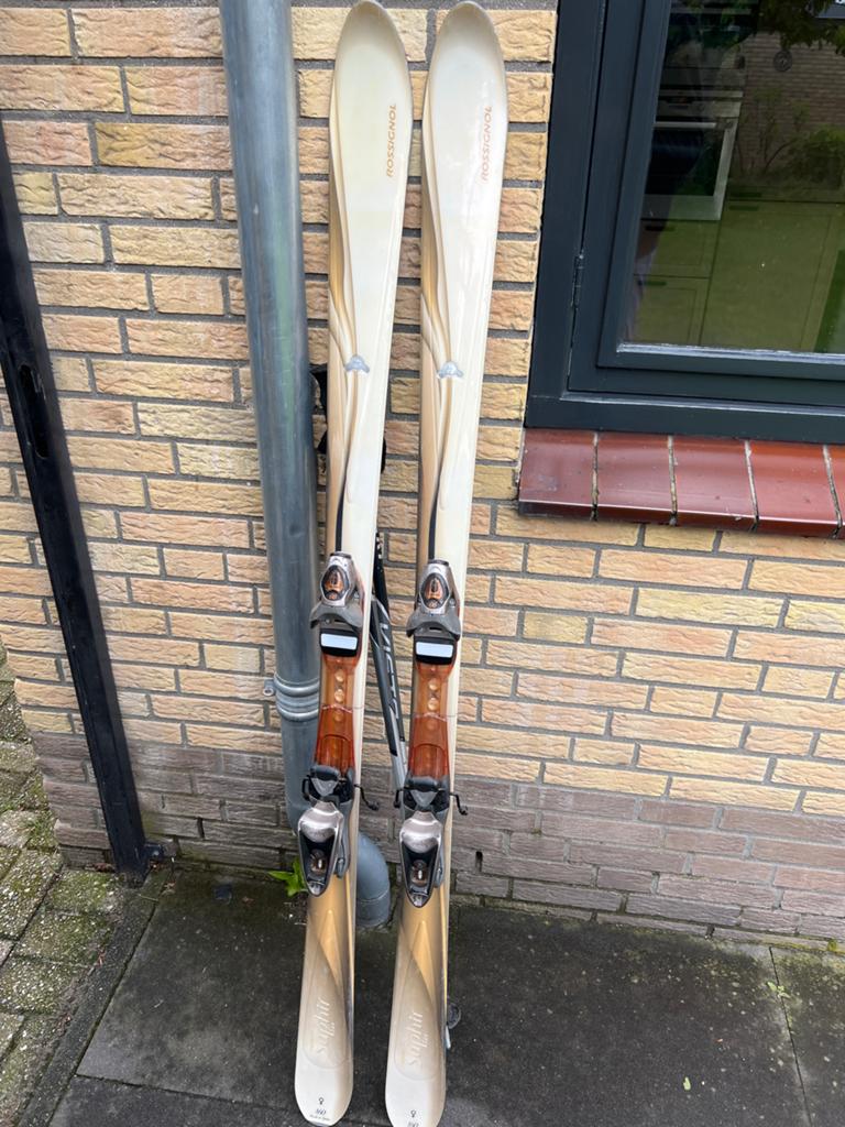 Rossignol Saphir ski's met bindingen - 160 cm, Sport en Fitness, Skiën en Langlaufen, Ophalen, 160 tot 180 cm, Gebruikt, Rossignol