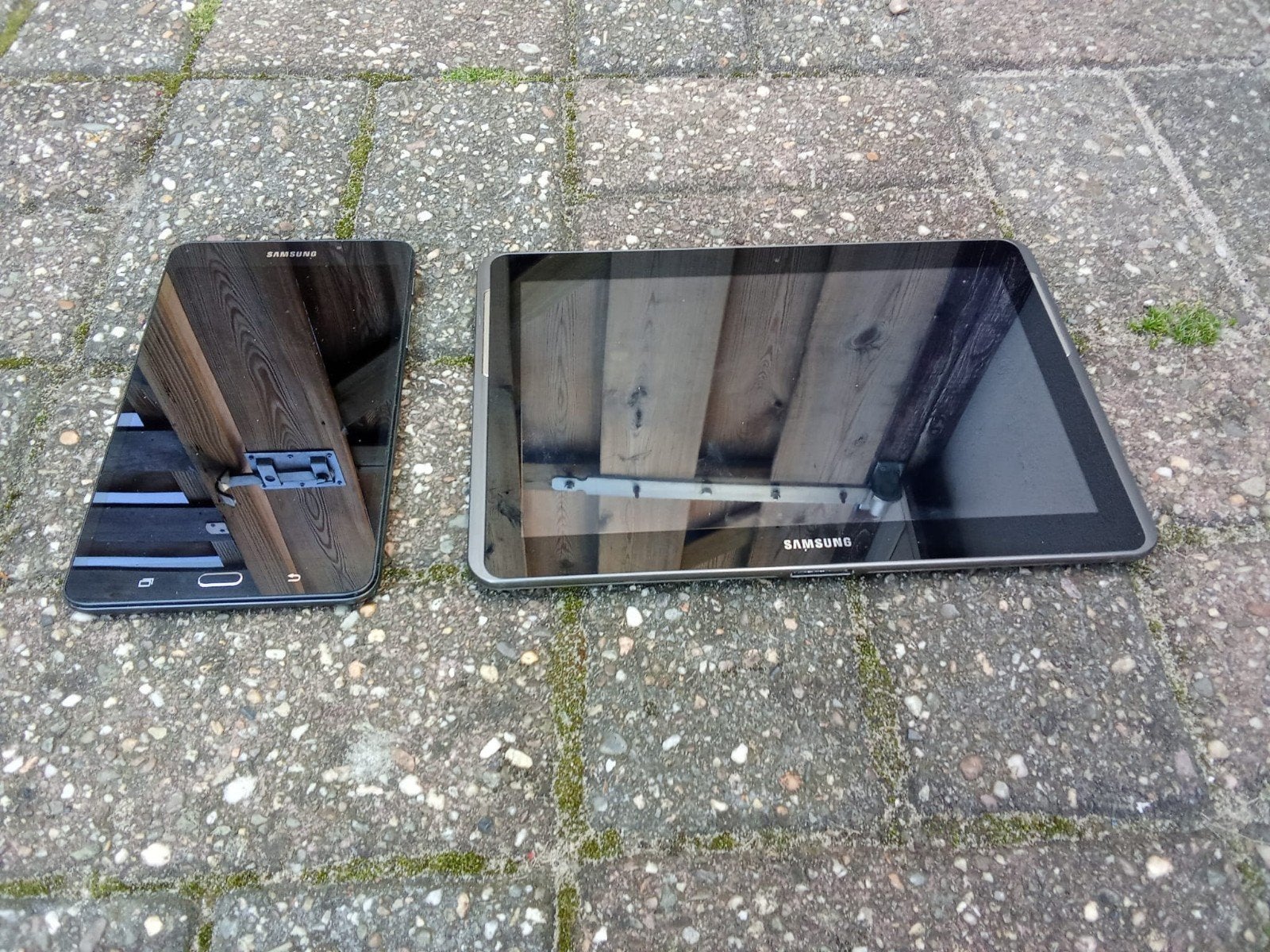 2x Samsung tablets (SM-T280 en onbekend model), Ophalen of Verzenden, Gebruikt, SM-T280 en onbekend, Samsung
