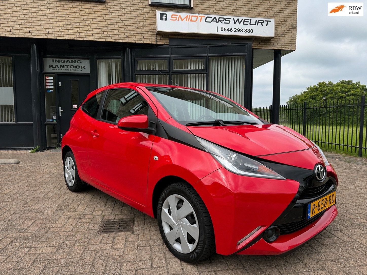Toyota Aygo 1.0 VVT-i x-play, Voorwielaandrijving, Euro 5, Stof, Gebruikt