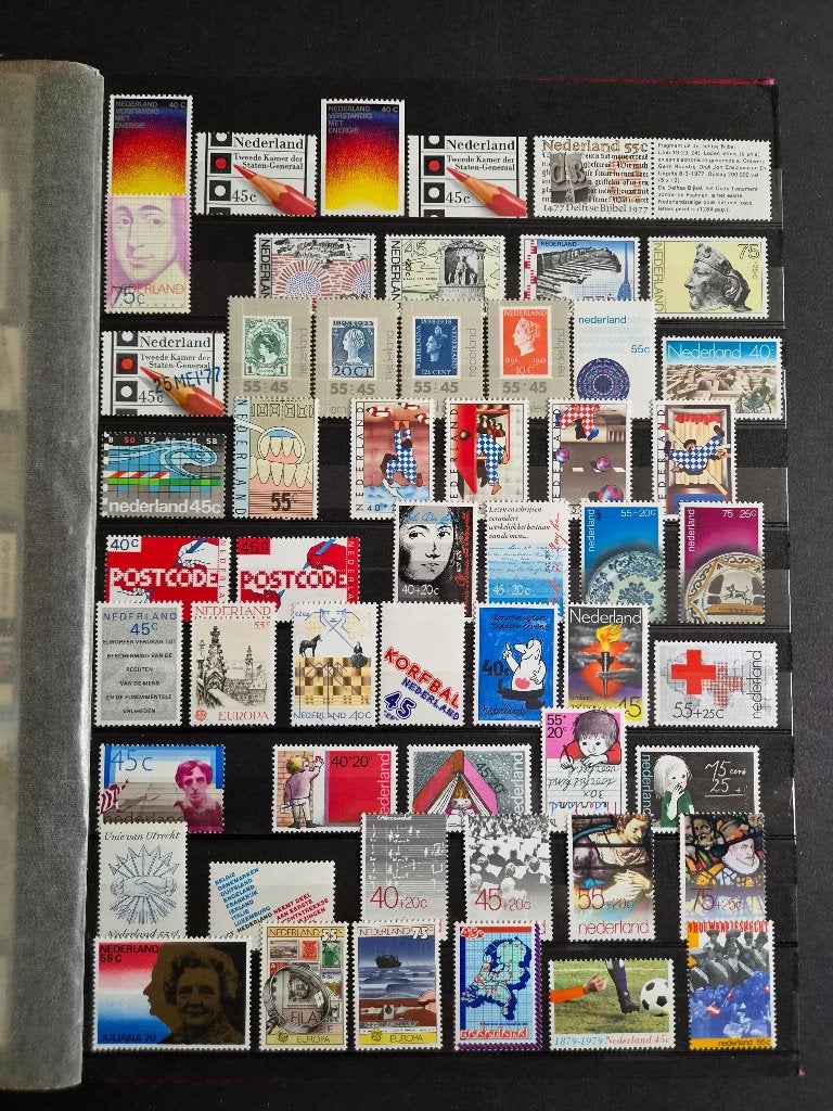 Foto 7 van Postzegels Nederland  ( 172 )   Alles Postfris