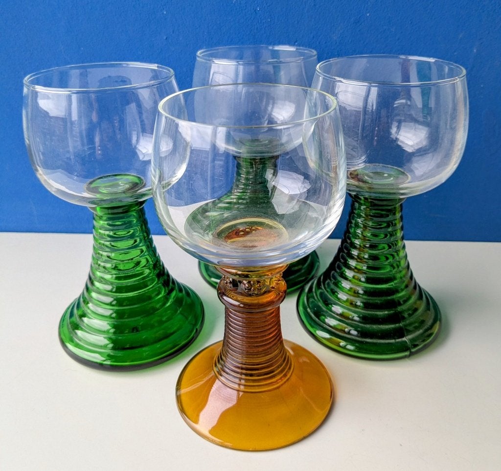 Retro wijnglazen met brede voet, Glas of Glazen, Gebruikt, Ophalen of Verzenden, Glas