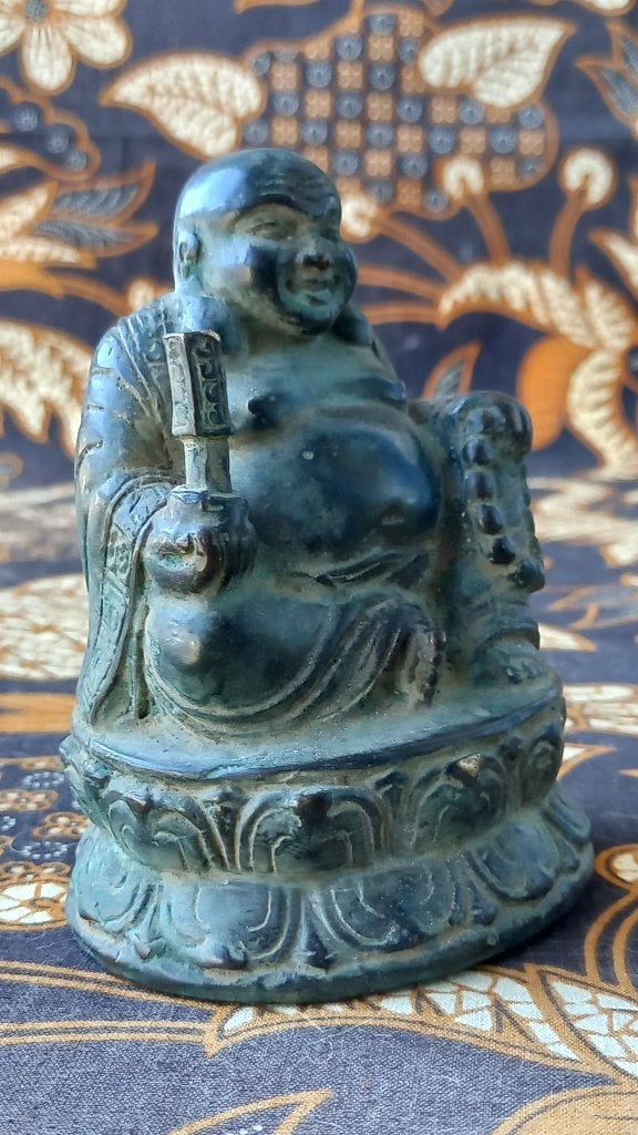 Mooi zwaar antiek Chinees brons beeldje van Boeddha 11 cm., Antiek en Kunst, Handgemaakt, Ophalen of Verzenden, China, Brons