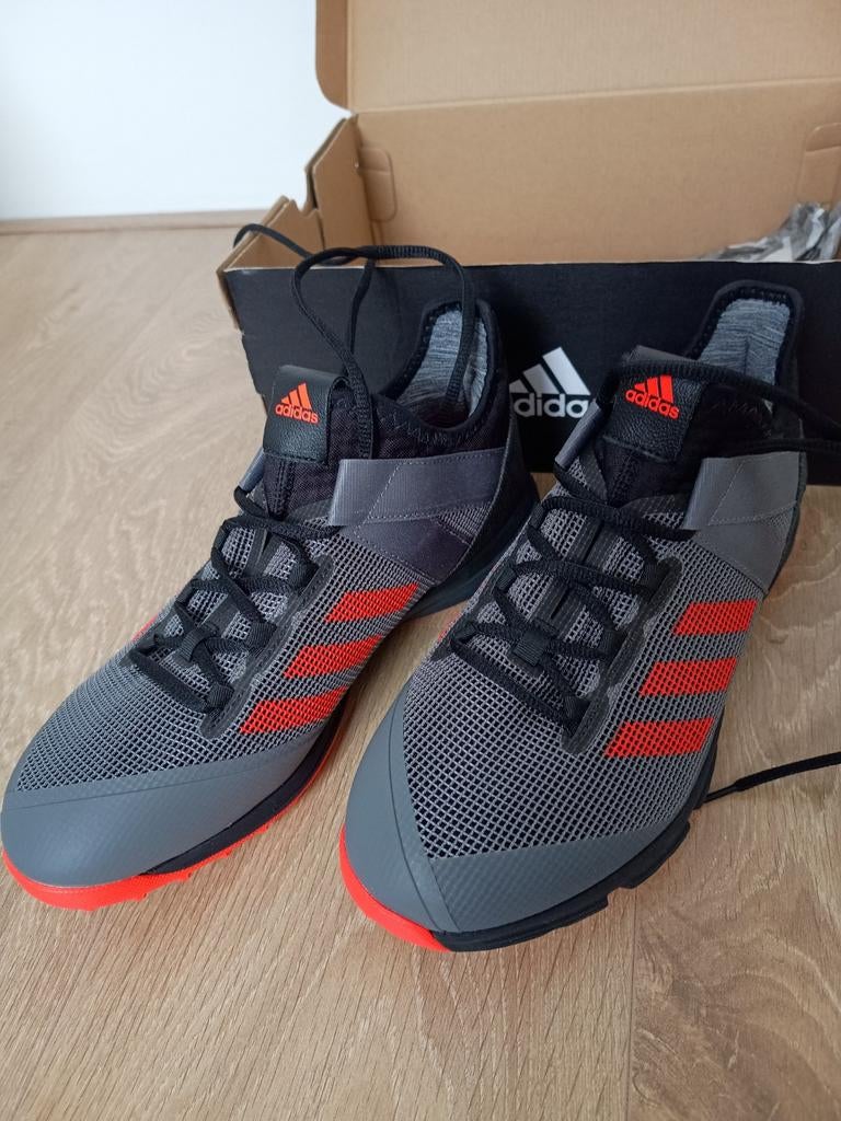 Adidas sportschoenen grijs/oranje - Nieuw in doos maat 41, Ophalen of Verzenden, Nieuw, Schoenen