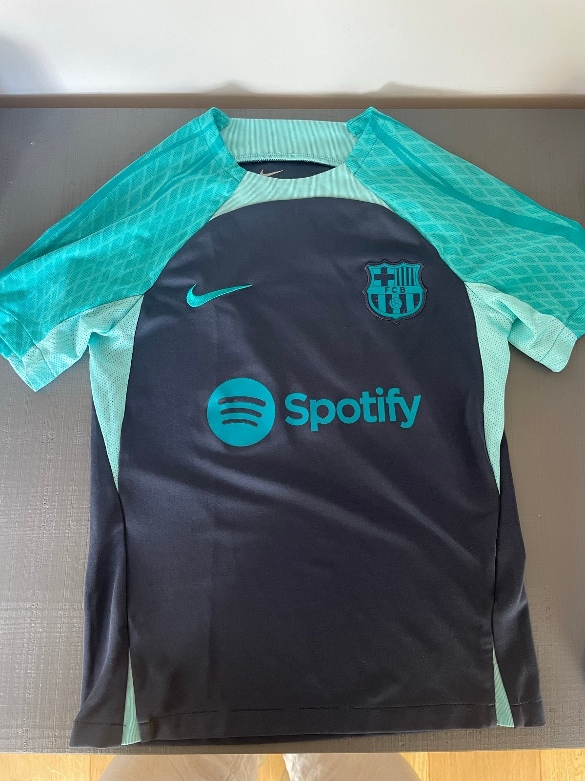 FC Barcelona tenue Nike Dry-fit M 137-147 cm donkerblauw, Maat M, Ophalen of Verzenden, Zo goed als nieuw, Set