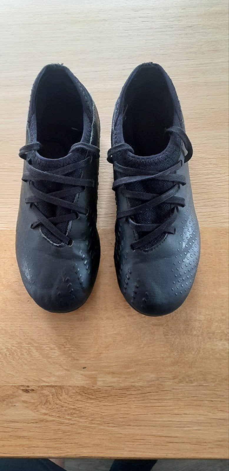 Adidas Voetbalschoenen, Sport en Fitness, Voetbal, Maat XS of kleiner, Schoenen, Ophalen of Verzenden, Zo goed als nieuw