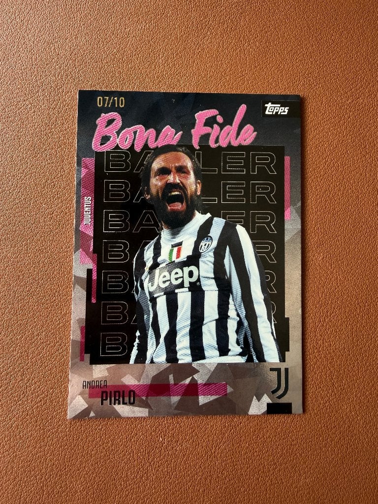 Andrea Pirlo Topps Juventus 2025/26 /10 Black Ice, Verzamelen, Sportartikelen en Voetbal, Verzenden, Zo goed als nieuw, Buitenlandse clubs