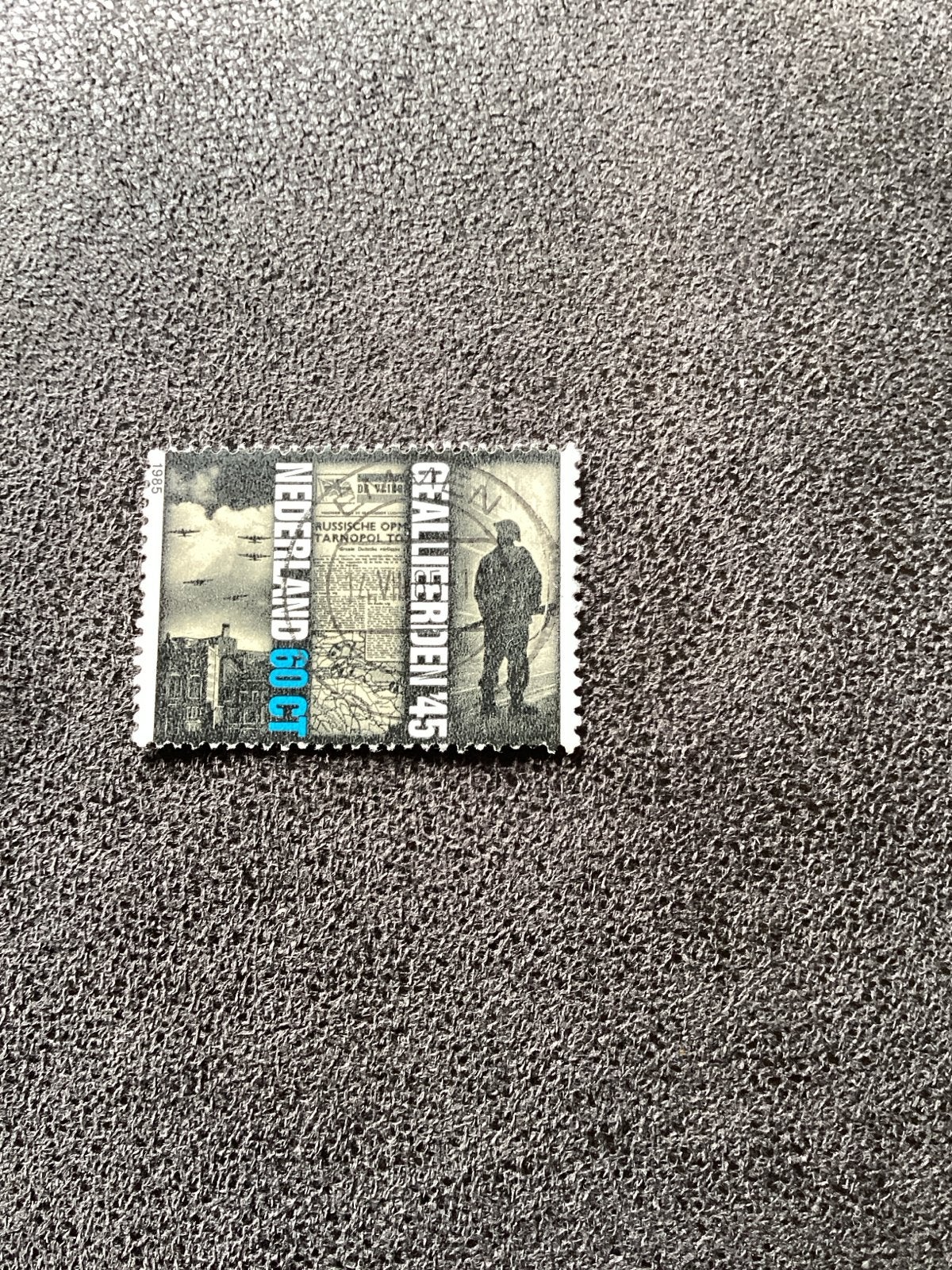 Nederland 60 ct postzegel Geallieerden 1945 Emmen, Postzegels en Munten, Ophalen of Verzenden, Na 1940, Gestempeld
