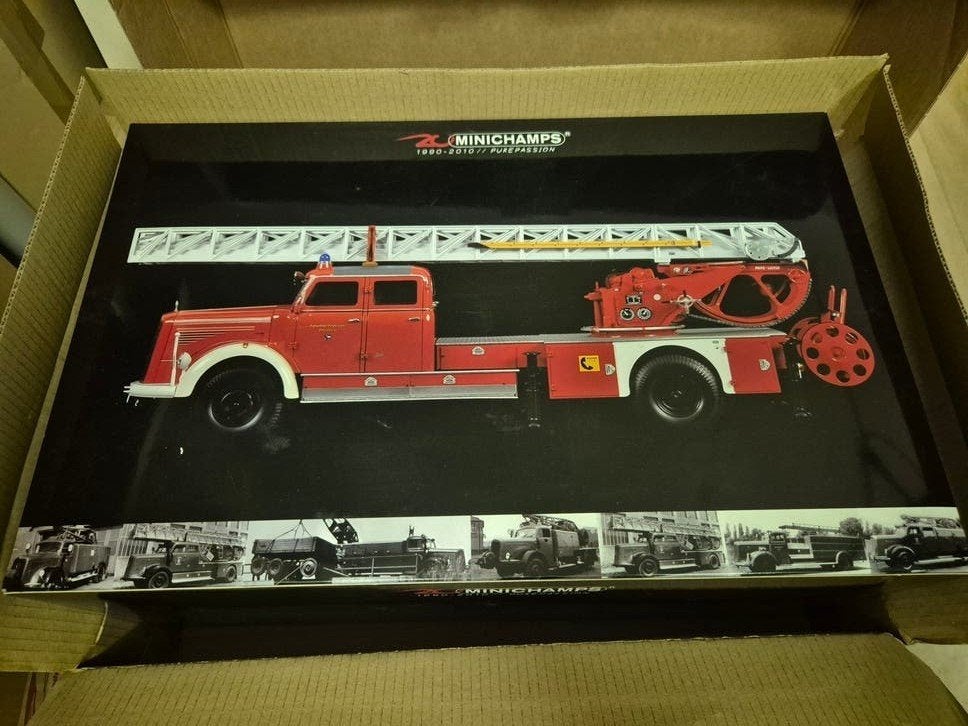 1:18 minichamps l6600 DL30 limited edition nieuw, Hobby en Vrije tijd, Ophalen of Verzenden, Nieuw, Auto, MiniChamps