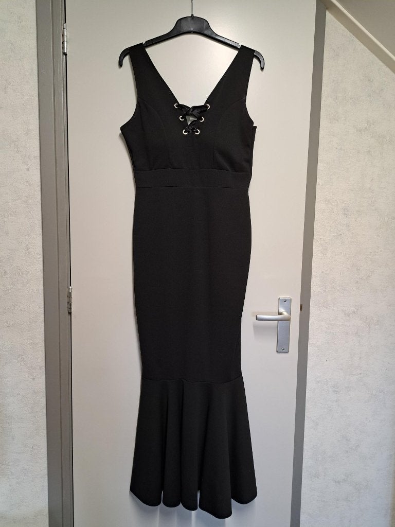 Elegante en chique zwarte lange jurk, maat S. GRATIS HOES!, Galajurk, Zwart, Ophalen of Verzenden, Maat 36 (S)
