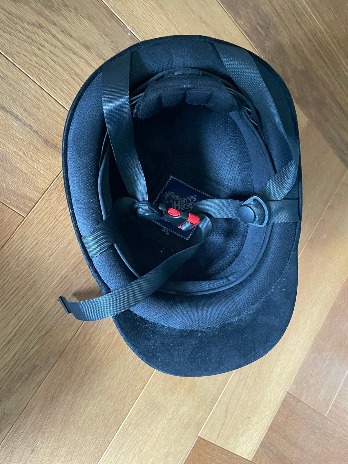Paardrijcap maat M, Dieren en Toebehoren, Paardrijkleding, Ophalen, Zo goed als nieuw, Rijhelm/cap, Zwart