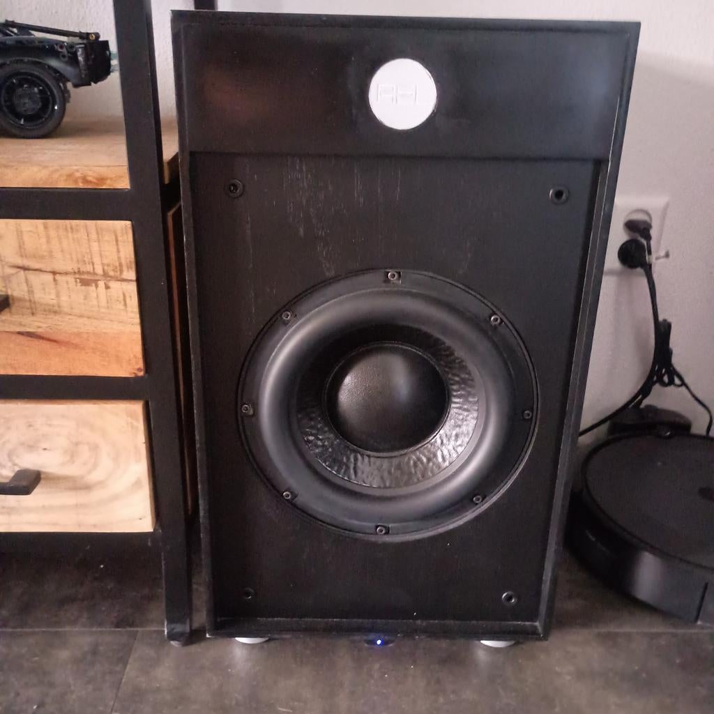 Rel Britannia B2 subwoofer
