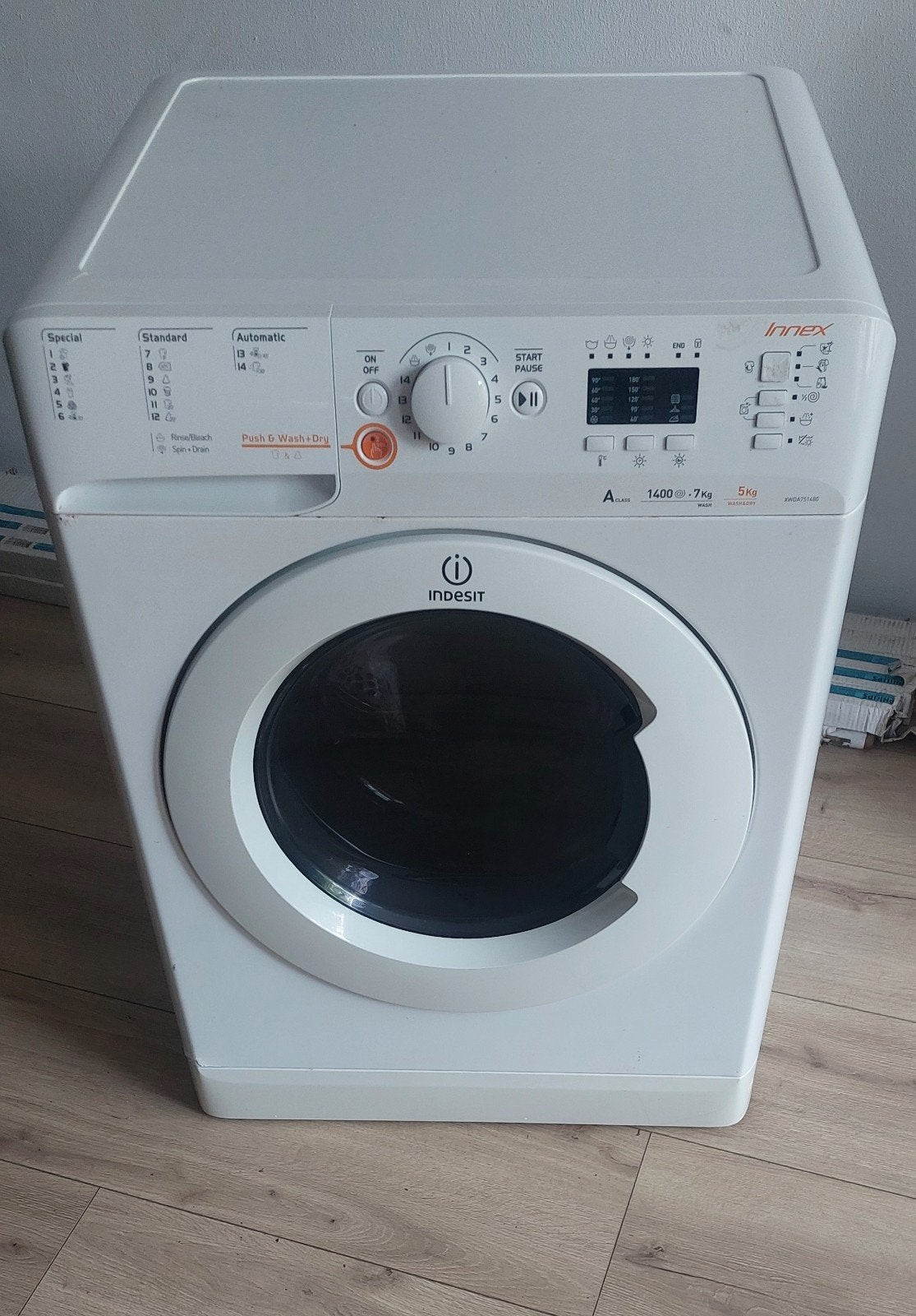 Indesit Innex Wasmachine 7kg 1400 toeren A+++, Witgoed en Apparatuur, Wasmachines, Gebruikt, Voorlader, 6 tot 8 kg, 85 tot 90 cm